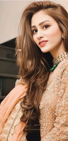 call-girls-in-dubai-971545677522-big-0