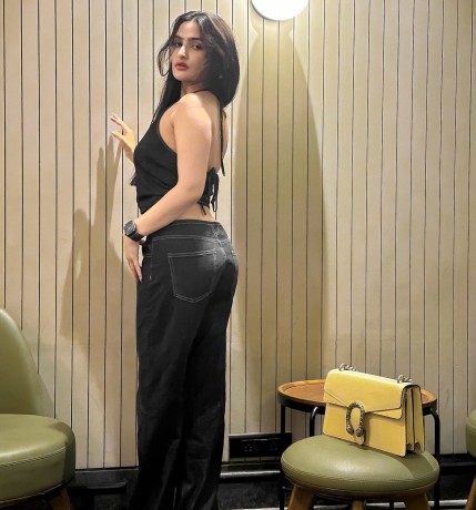 dubai-call-girls-services-for-booking-big-0