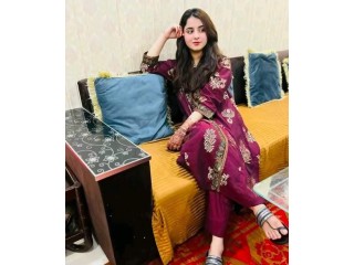 C@ll GIRL IN #DUB@I